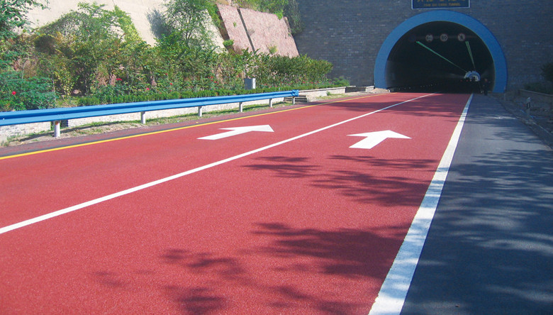 ��ɫ����·��